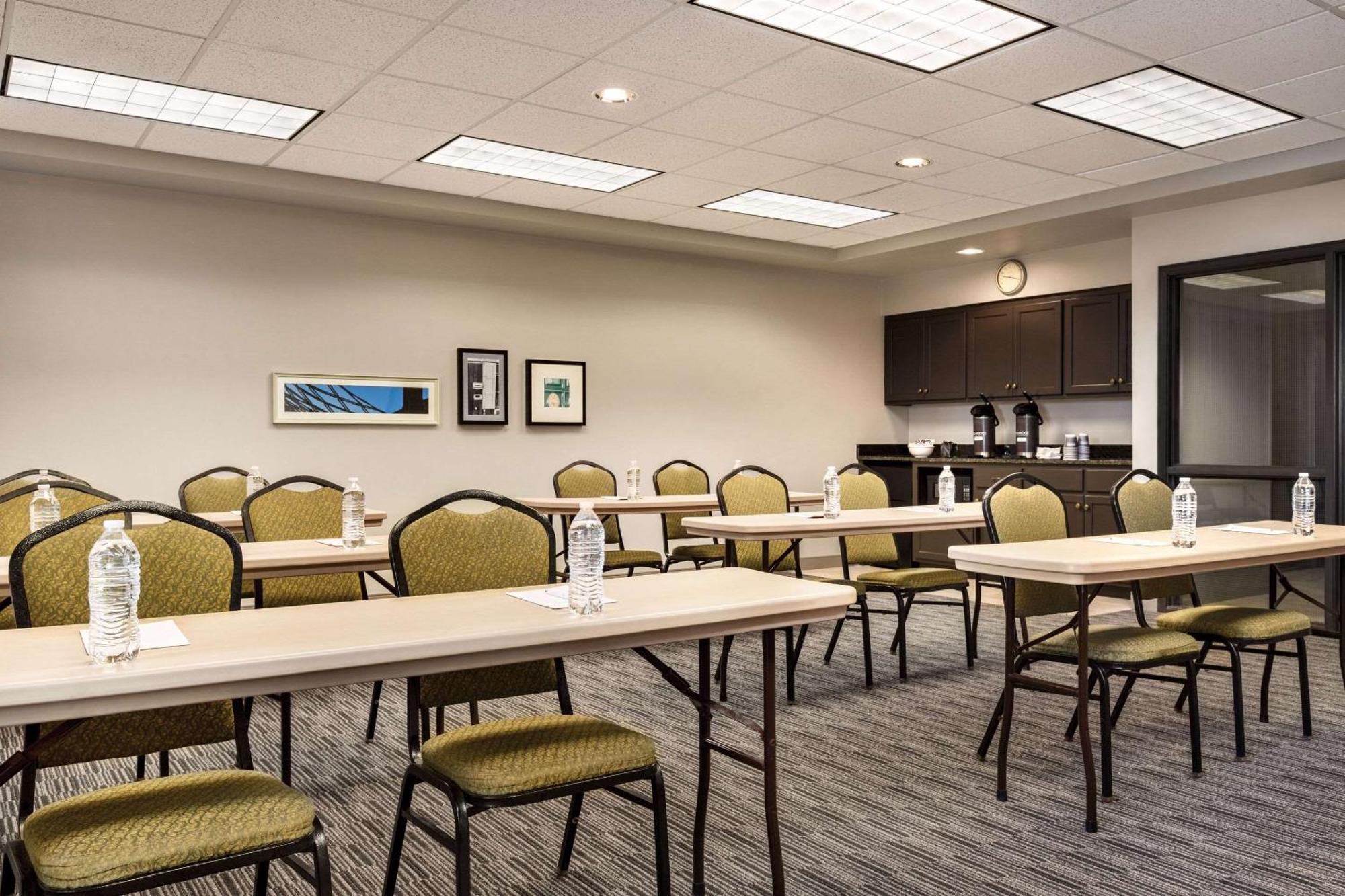 Country Inn & Suites By Radisson, St Cloud East, Mn เซนต์คลาวด์ ภายนอก รูปภาพ